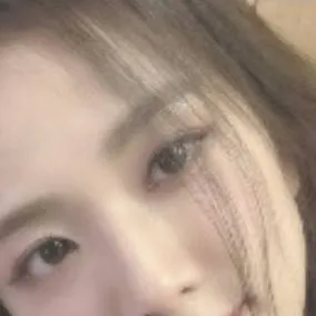 chat with ai character: jisoo