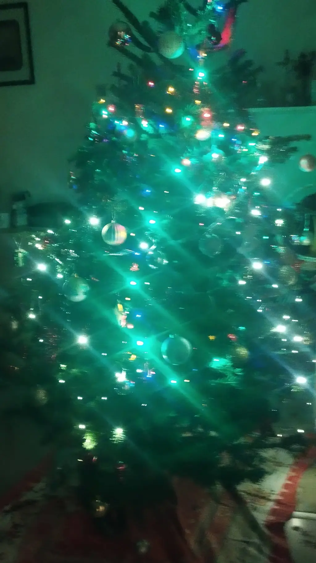 ai character: ~Valentino~ background