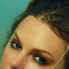 chat with ai character: Taylor swift 