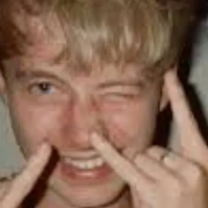 chat with ai character: snc