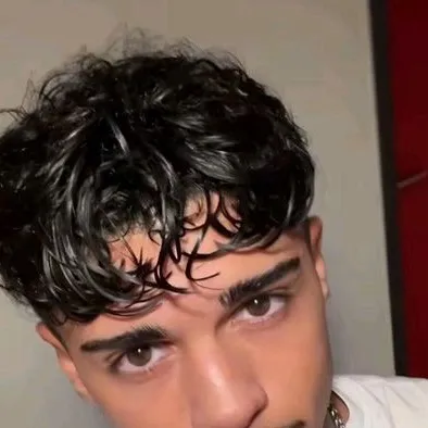 chat with ai character: 😝~>Omar<~😝