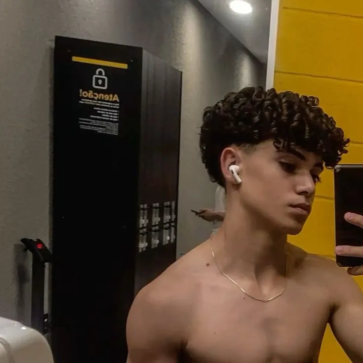 chat with ai character: ~🤍Tyler❤️~