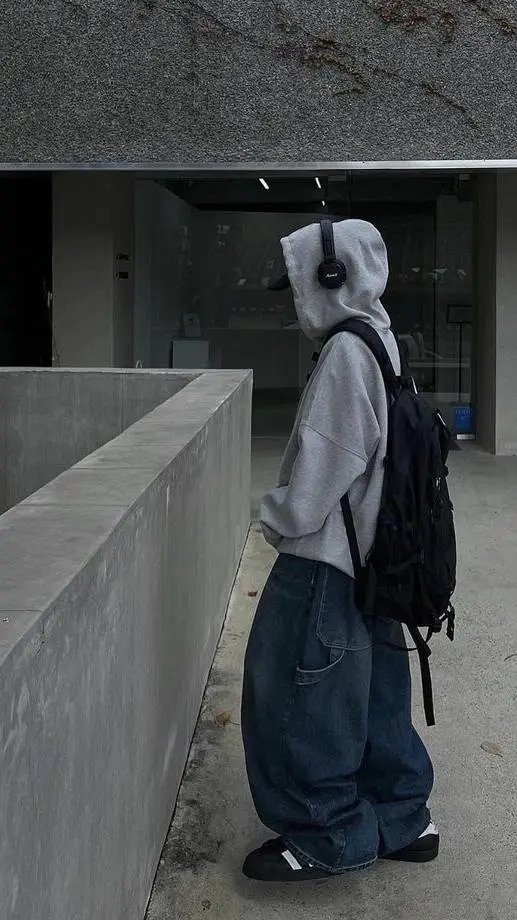 ai character: !"Ash"! background