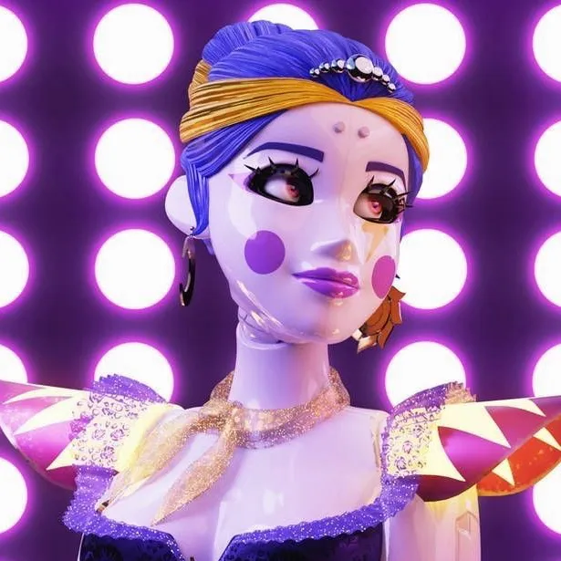 chat with ai character: Glamrock Ballora 