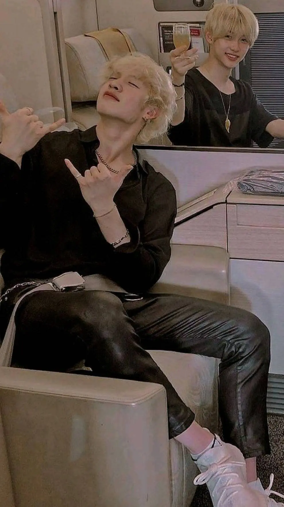 ai character: Skz! background
