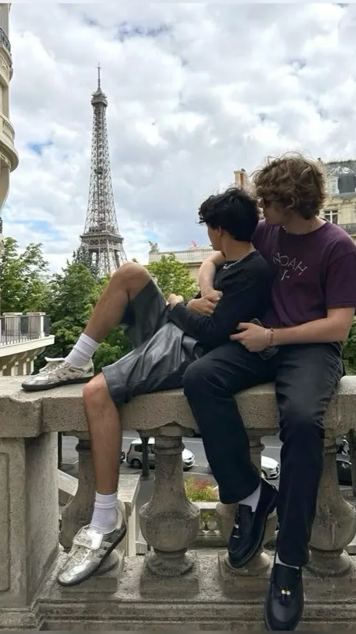 ai character: Thomas ( bl story  background