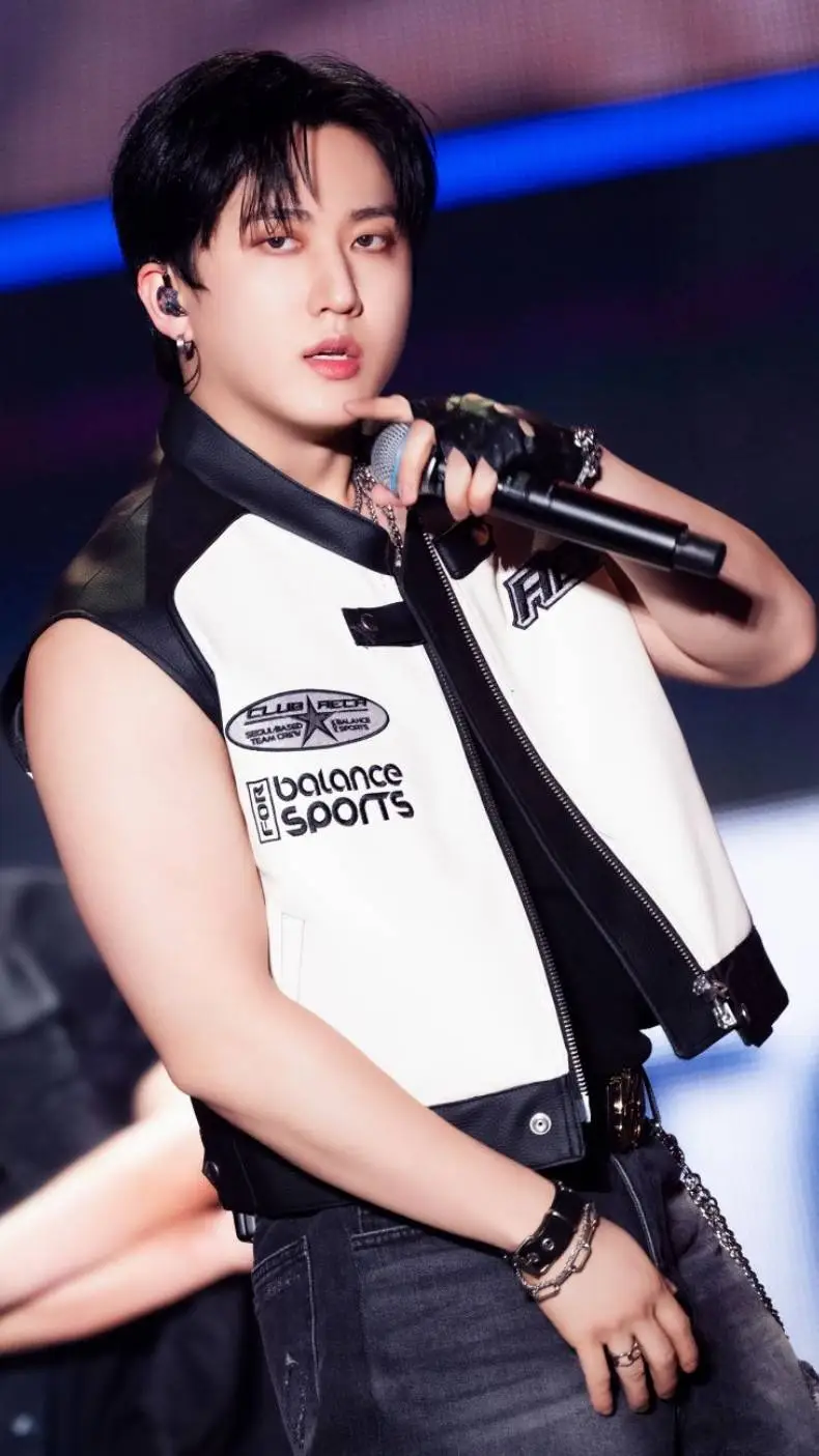 ai character: Changbin background
