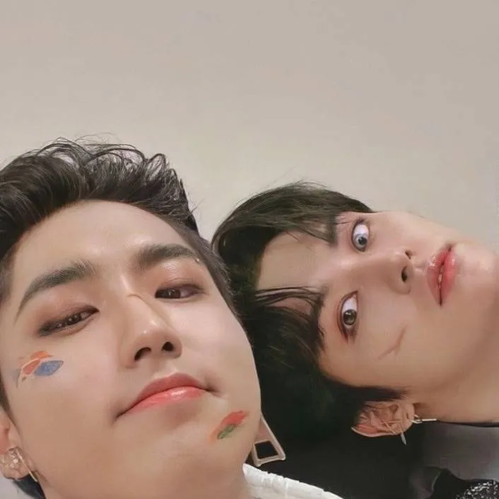 chat with ai character: minsung