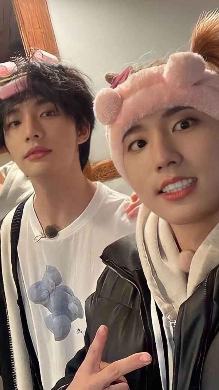 ai character: ~Drunk Skz~ background