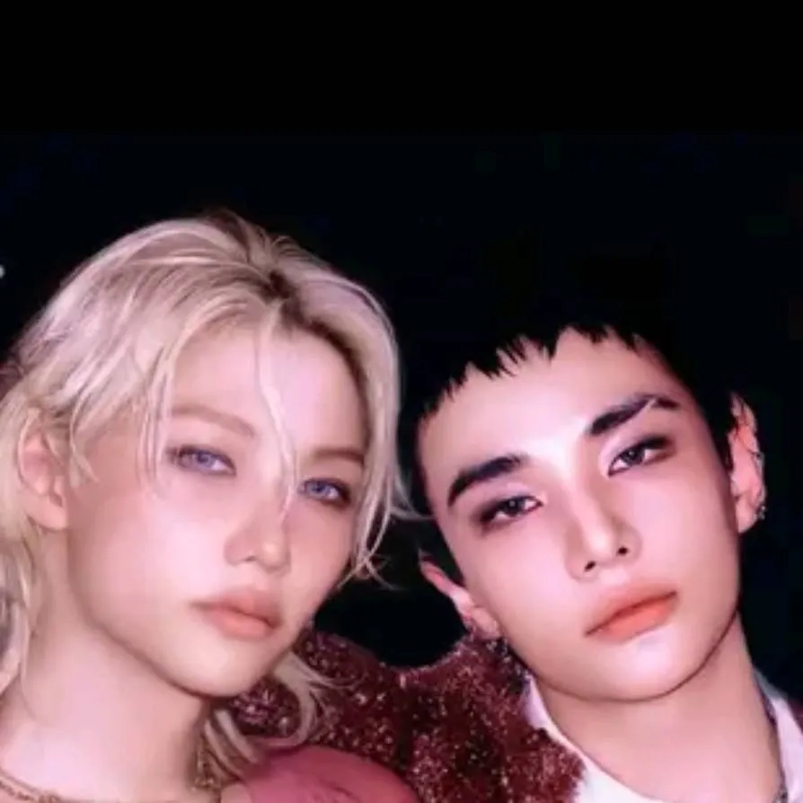 chat with ai character: Hyunlix