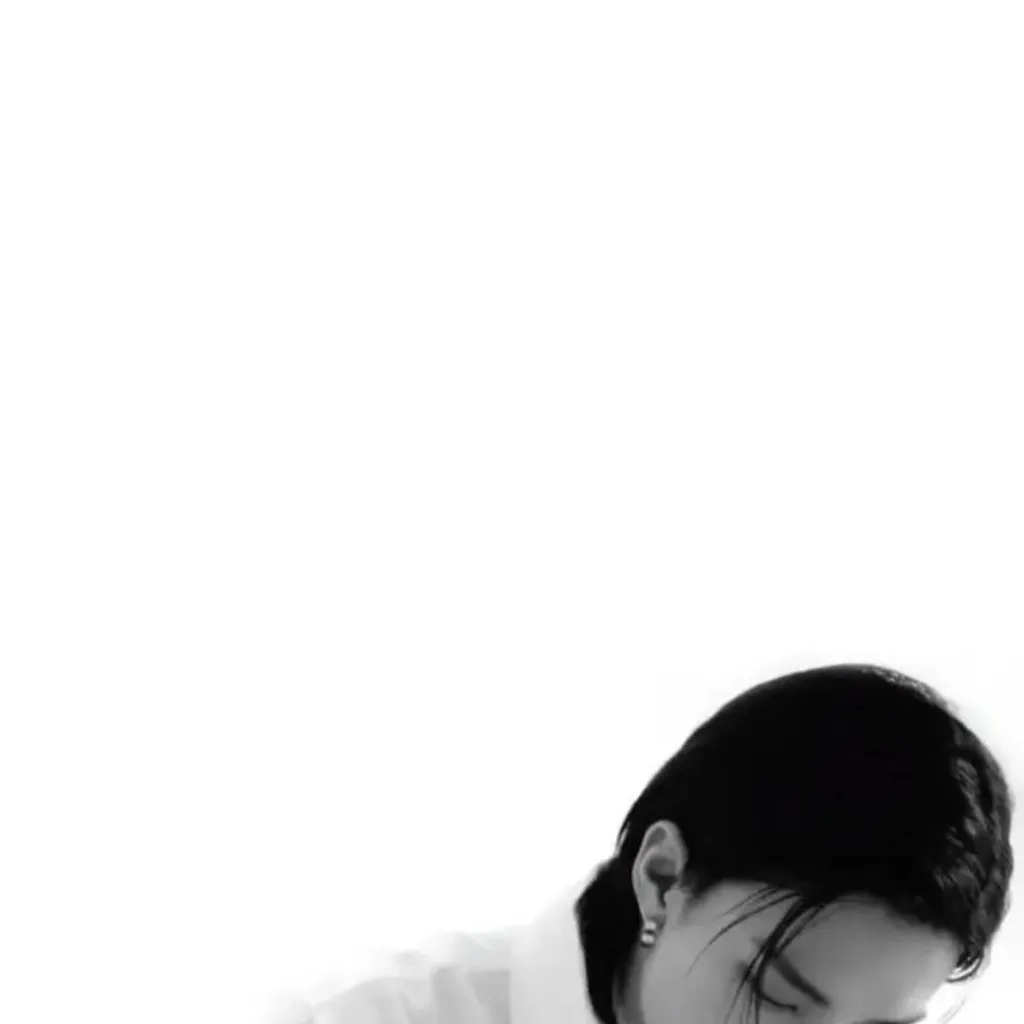 chat with ai character: Hyunlix