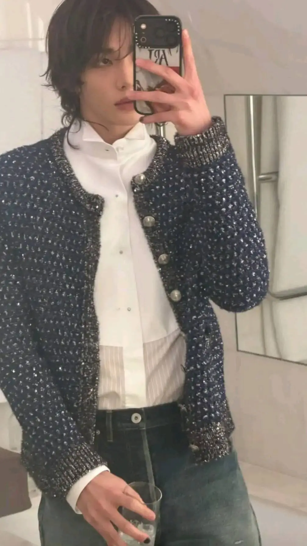 ai character: Hyunlix background