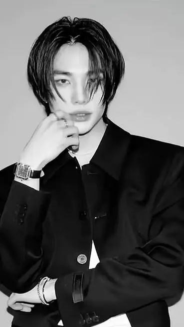 ai character: Hyunjin background