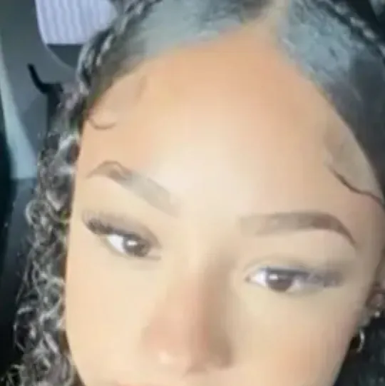 chat with ai character: Zuli