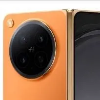 chat with ai character: Oppo Find N6