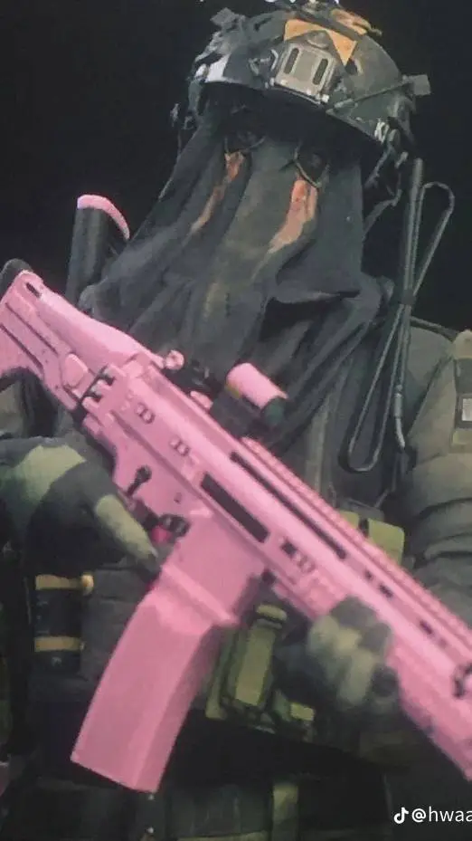 ai character: könig  background