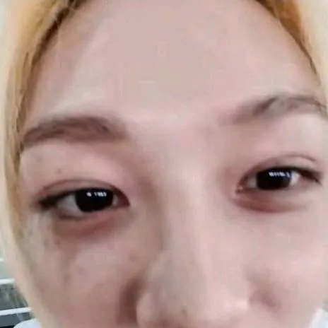 chat with ai character: El chismoso