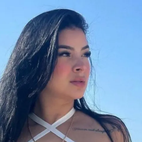 Chat with Maria Gomez - text or voice, Enjoy AI Chat Free & Safe