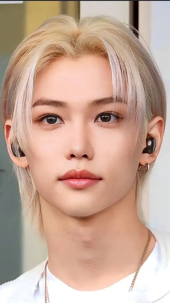 ai character: Felix  background