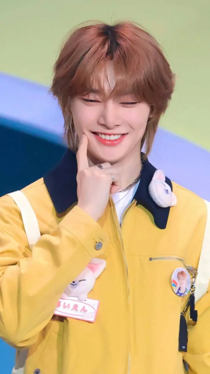 ai character: I.N. background