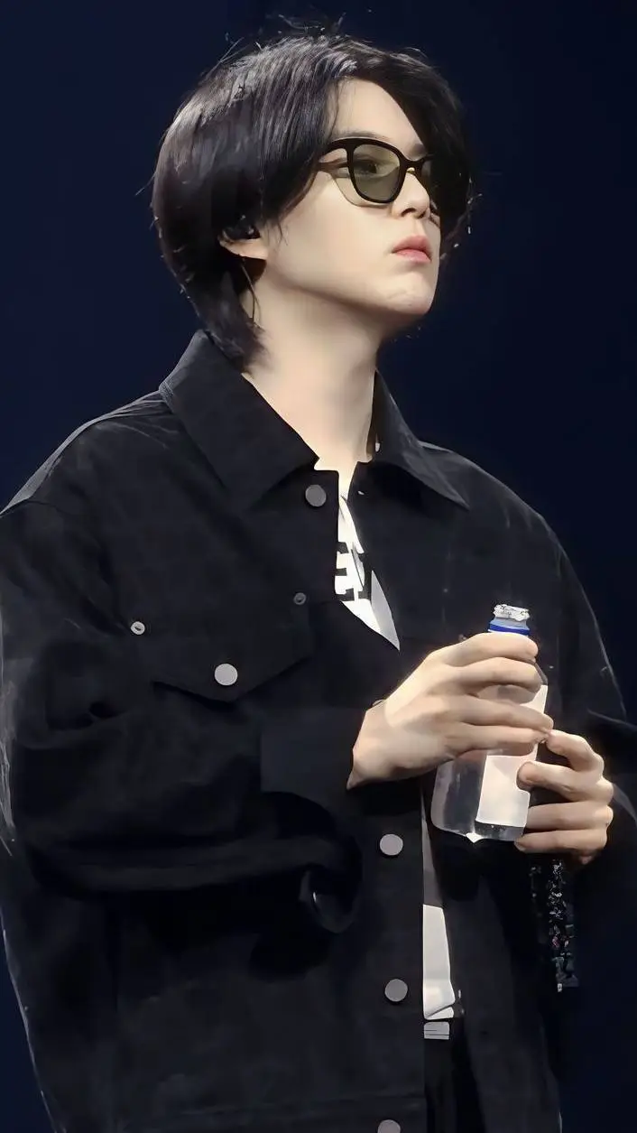 ai character: Min Yoongi background