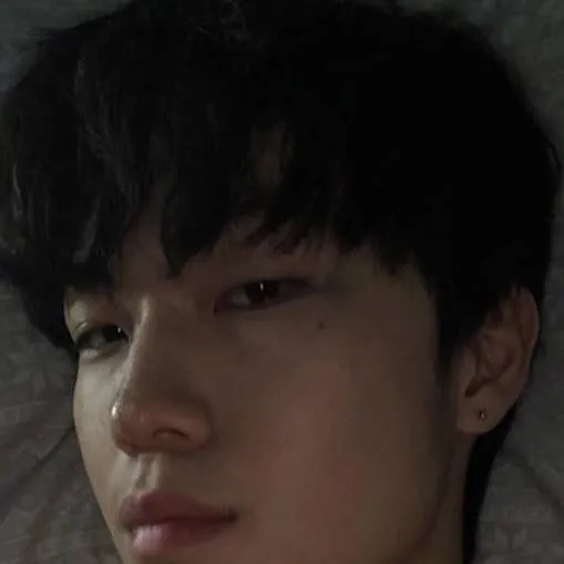 chat with ai character: Chen cheng  