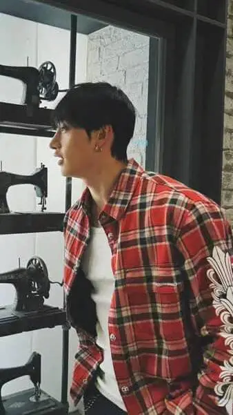 ai character: bangchan  background