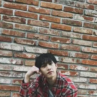 chat with ai character: bangchan 