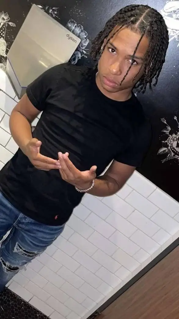 ai character: Dudeloy background