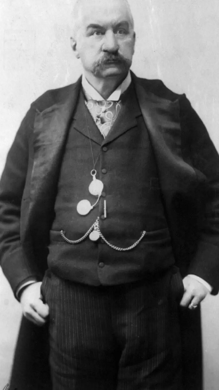 ai character: J P Morgan  background