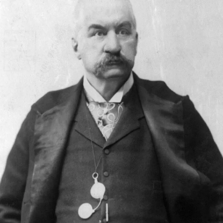 chat with ai character: J P Morgan 