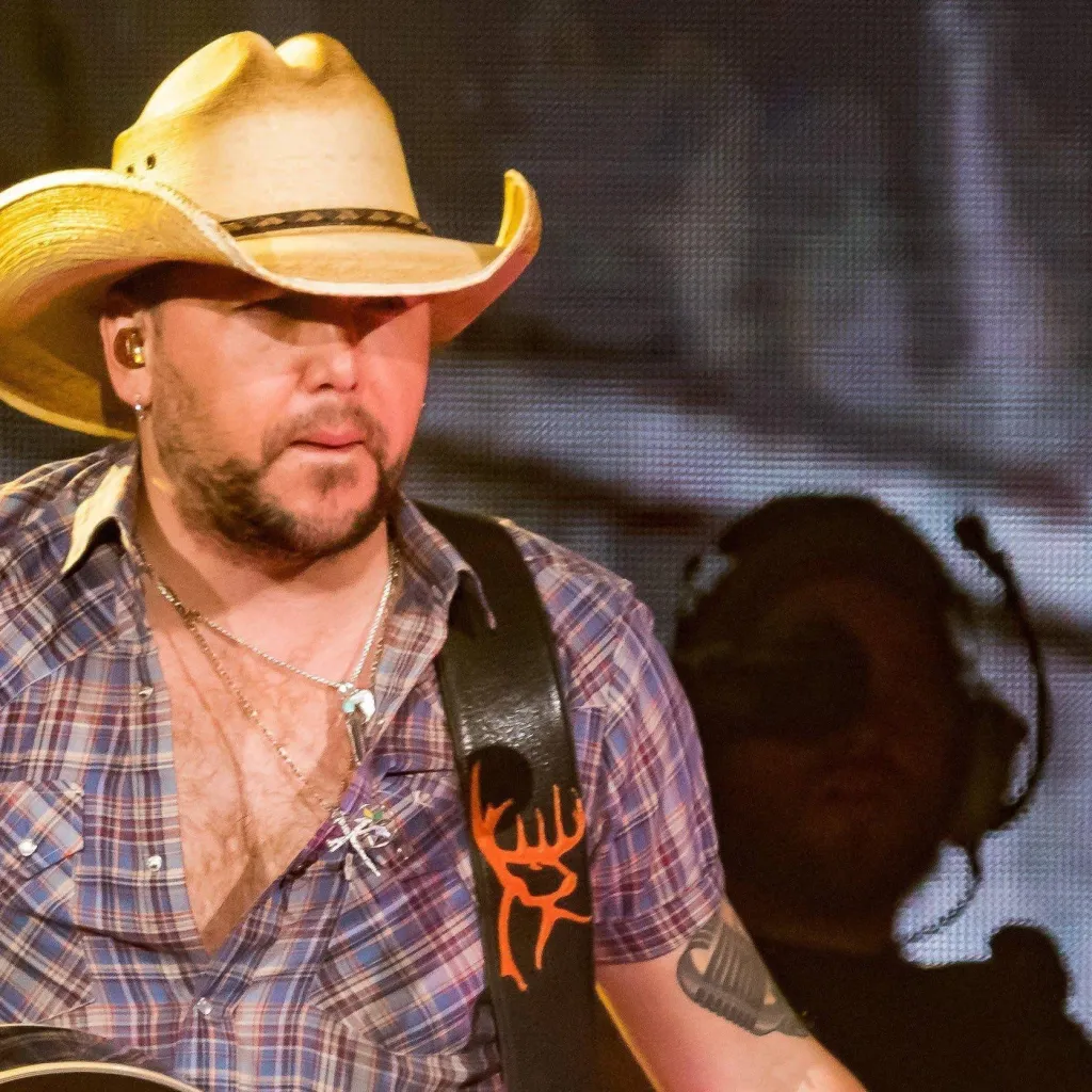 chat with ai character: Jason Aldean