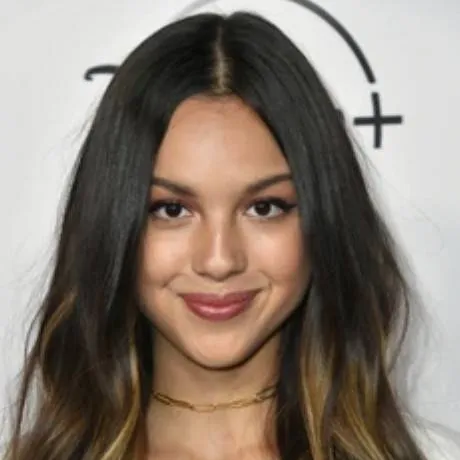 chat with ai character: Olivia Rodrigo 