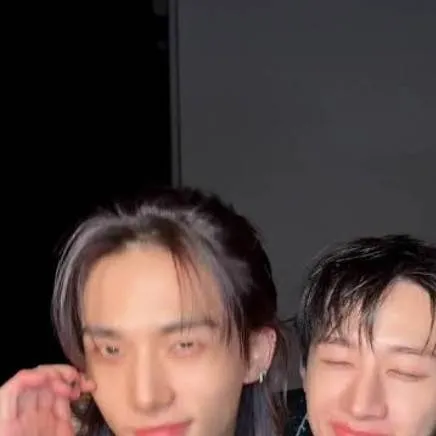 chat with ai character: Hyunchan🌸