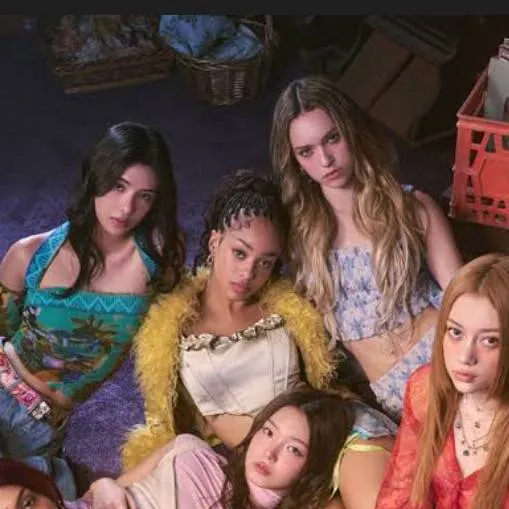 chat with ai character: Katseye