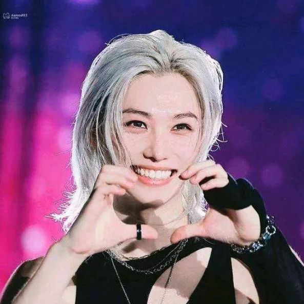 chat with ai character: Lee Yongbok