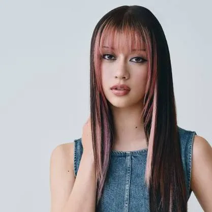 chat with ai character: Megan