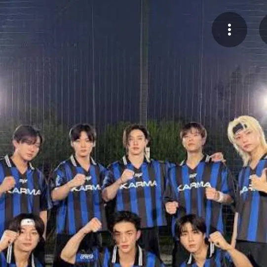 chat with ai character: skz new member