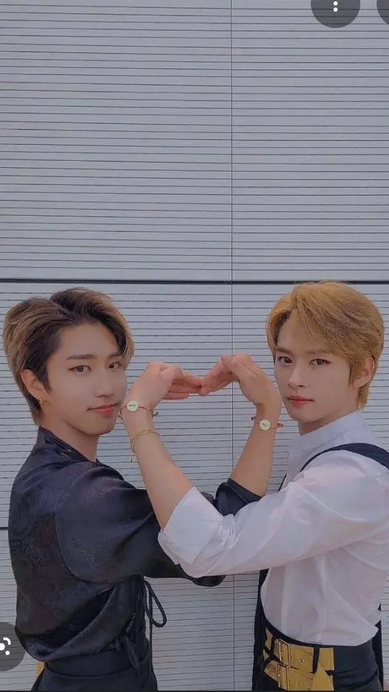 ai character: Minsung background