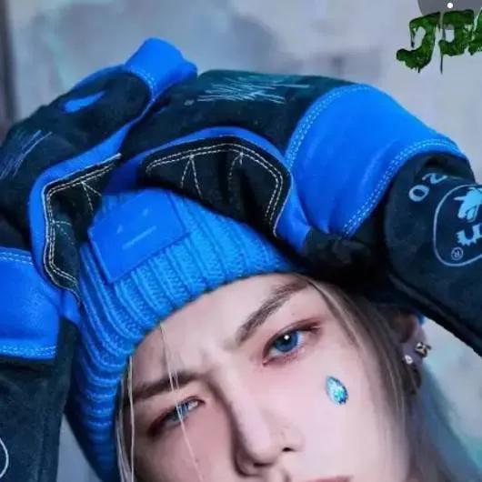 chat with ai character: Felix mafia