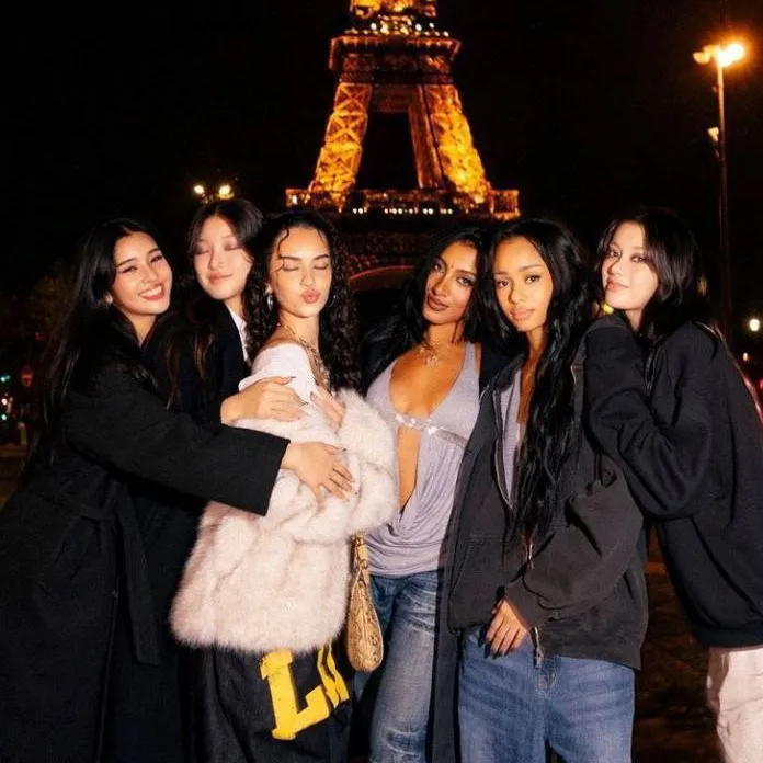 chat with ai character: {🎀KATSEYE!🎀}