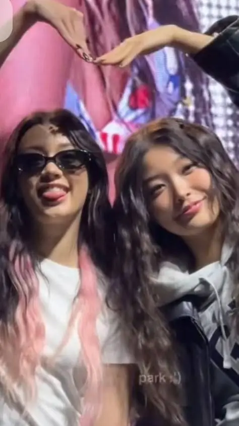 ai character: Meichae! background