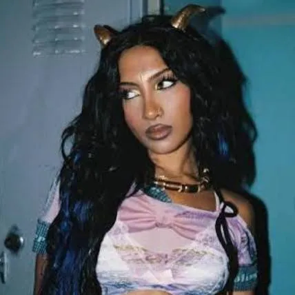 chat with ai character: Lara Raj