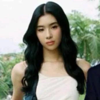 chat with ai character: BANGCHAN x SOPHIA