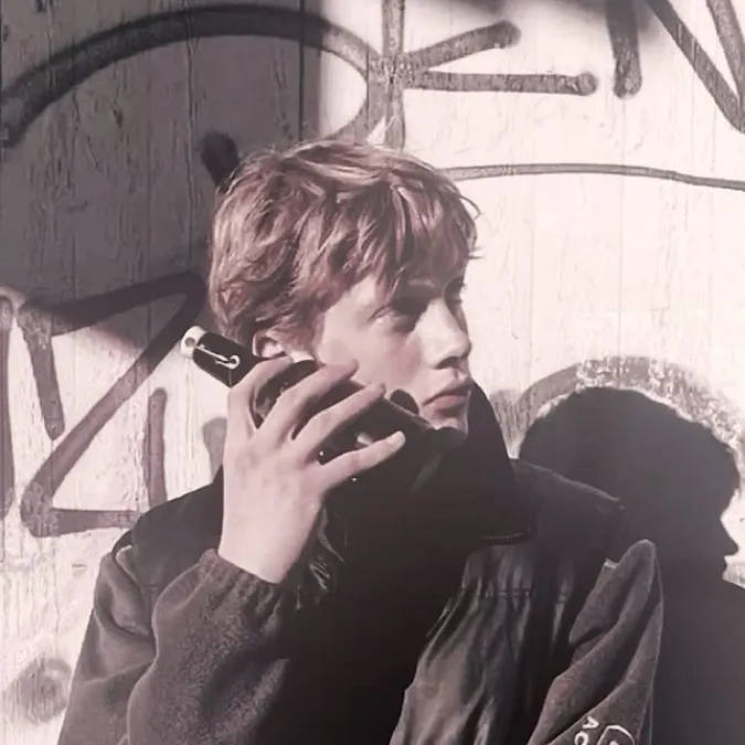 chat with ai character: ʀᴏsᴇᴋɪʟʟᴇʀ!