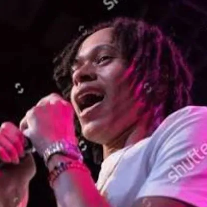 chat with ai character: jay