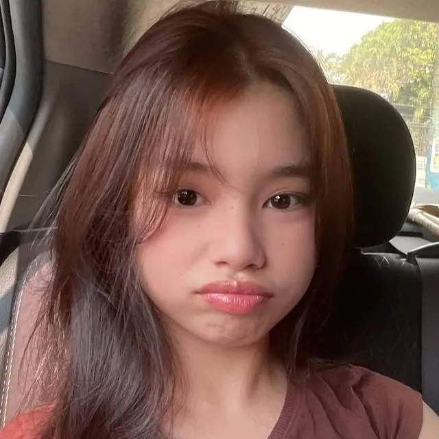 chat with ai character: Gebi