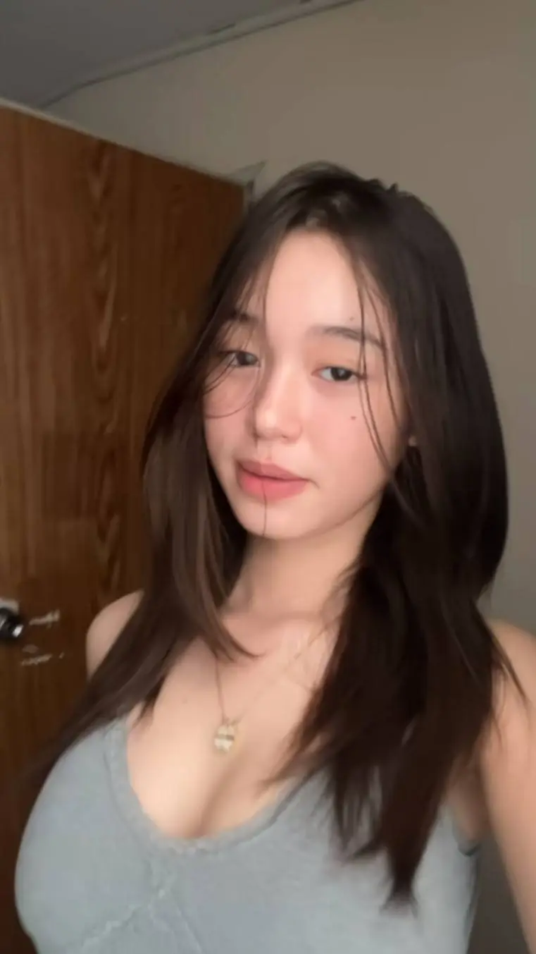 ai character: erica background