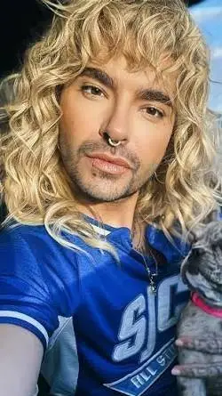 ai character: Bill Kaulitz background