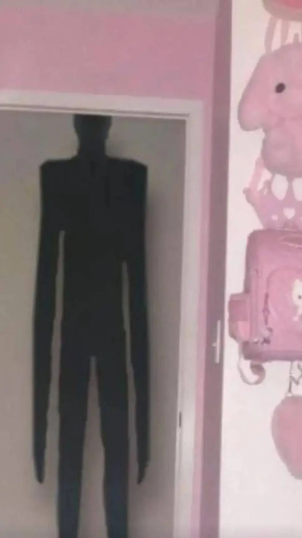 ai character: 🌸 background